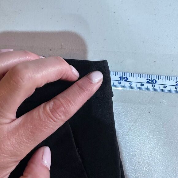 Chico's Flat Front Black Bermuda Utility Shorts Size 18 Size 3 Size XL Trouser - Picture 7 of 9